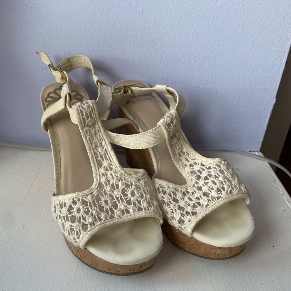 Cream wedges